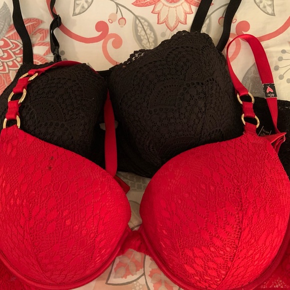 Victoria Secrets Bras - Picture 1 of 1